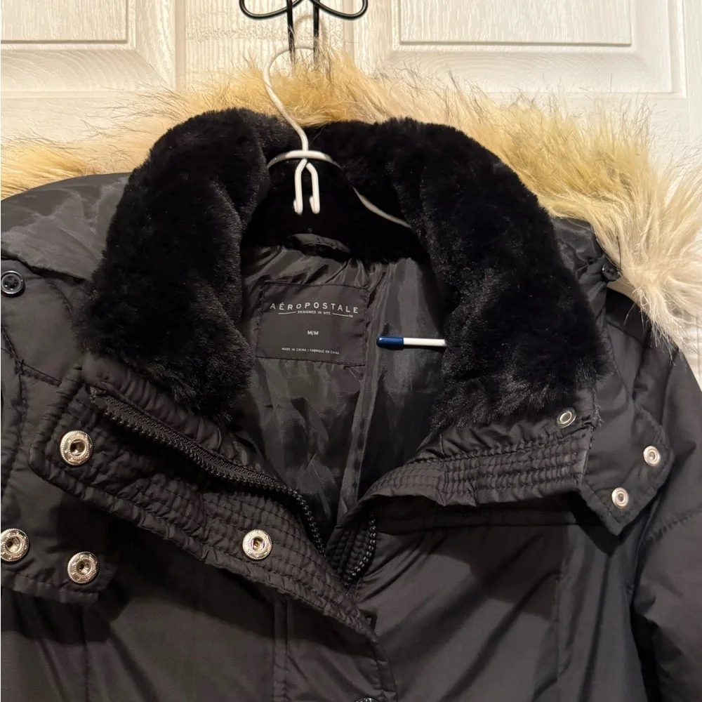 Aeropostale Black Puffer Jacket with Faux Fur Hood for Junior Girls Sz M - Picture 2 of 9
